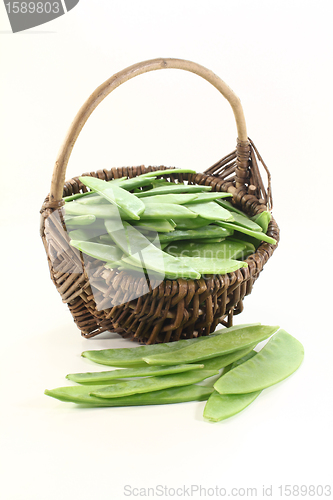 Image of Sugar peas in a basket