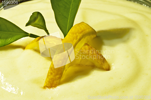 Image of yogurt with lemon