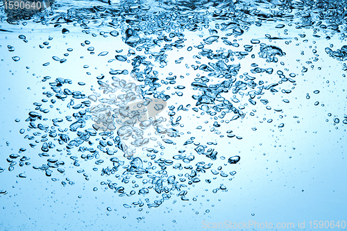 Image of bubbles in water