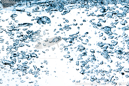 Image of bubbles in water