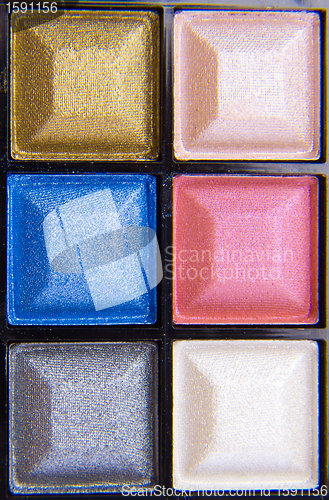 Image of colorful eyeshadows