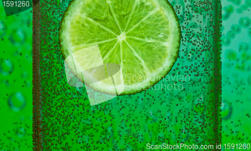 Image of lime with bubbles
