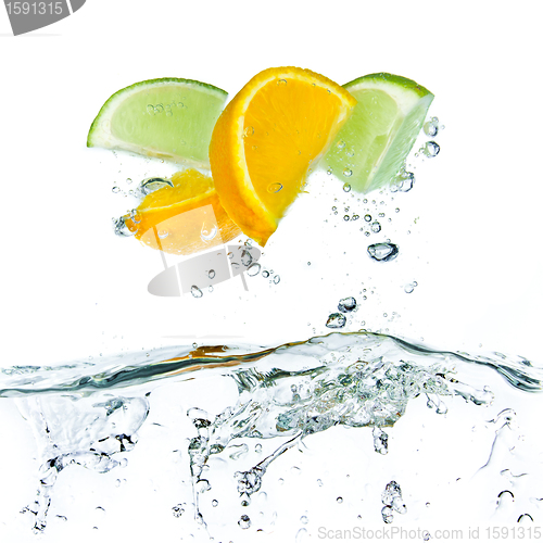 Image of citrus fruit splashing