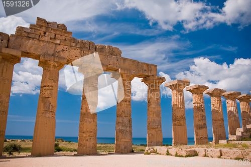 Image of Greek temple in Selinunte