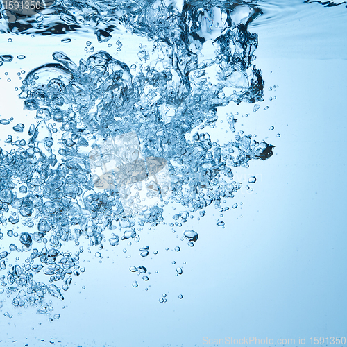 Image of bubbles in water