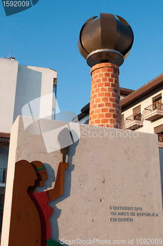 Image of Republic sculpture in Ourem