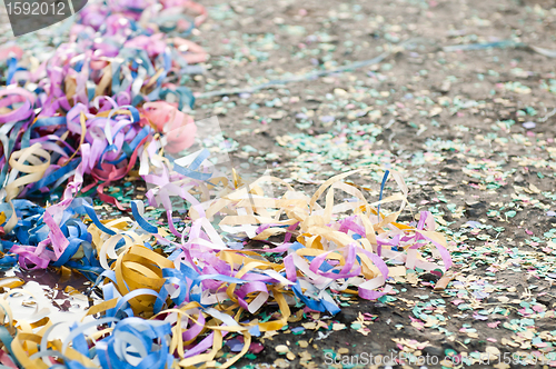 Image of Confetti and streamers