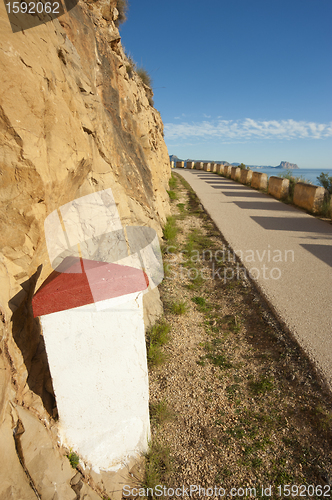 Image of White milestone