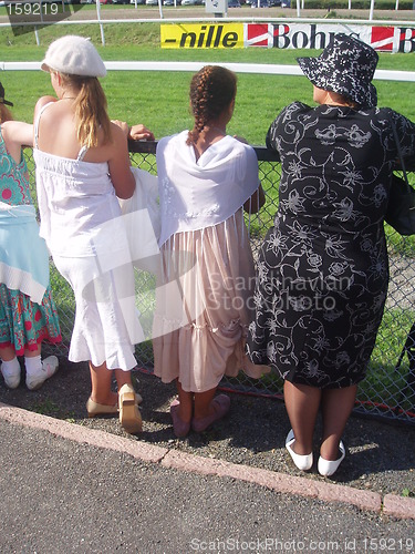 Image of Norsk Derby-waiting for the horses