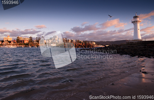 Image of lighthouse sunrise at wollongong