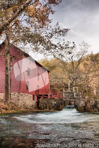 Image of alley spring mill house