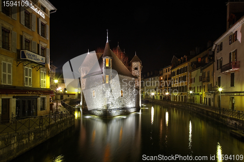 Image of Annecy by night