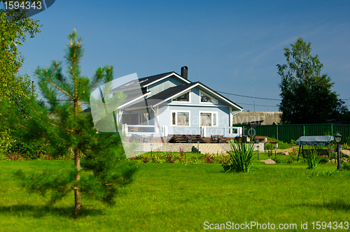 Image of House on lawn