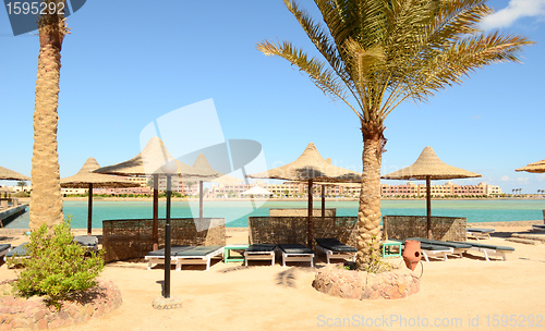 Image of empty beach