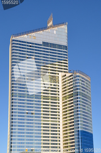 Image of skyscraper in Paris