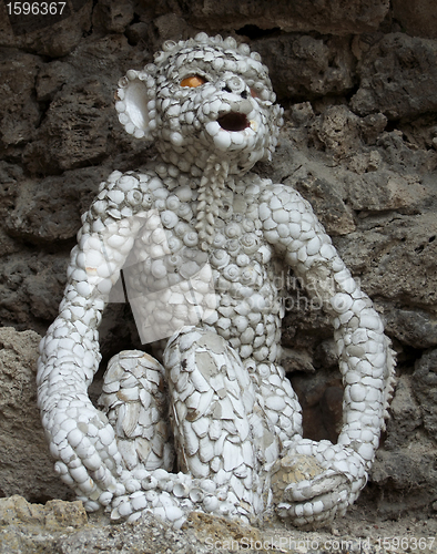 Image of ape sculpture