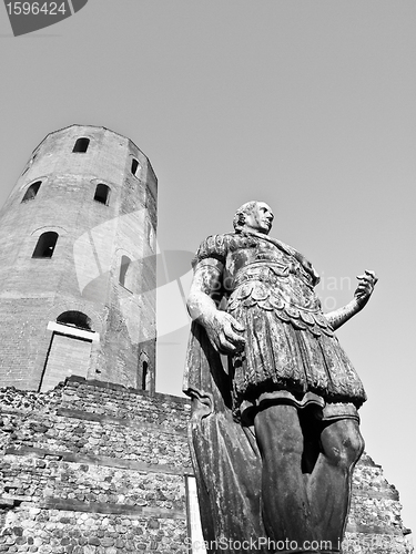 Image of Roman statue of Augustus