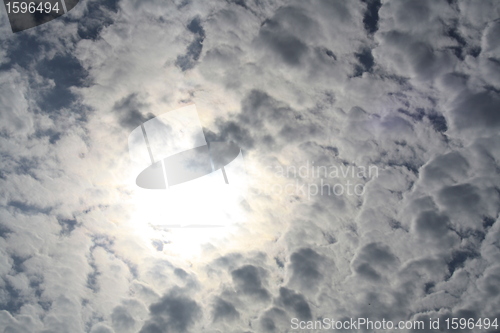 Image of many clouds in the sky