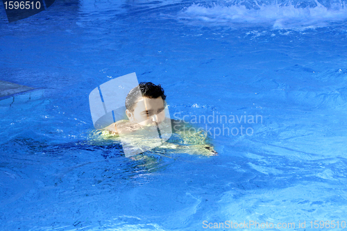 Image of man learns to swim