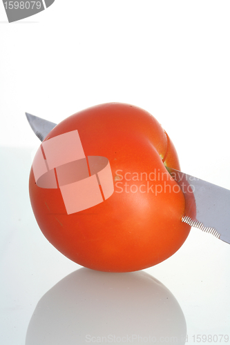 Image of cutting tomato