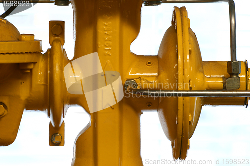 Image of yellow valve