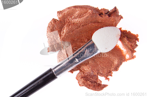 Image of cream eyeshadow