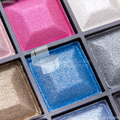 Image of compact eyeshadows