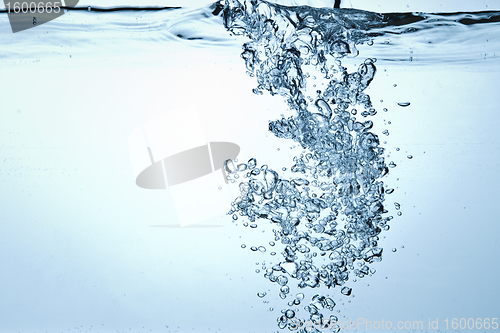 Image of bubbles in water