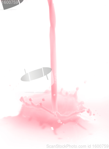 Image of strawberry milk splash