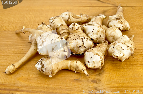 Image of Jerusalem artichokes on the board