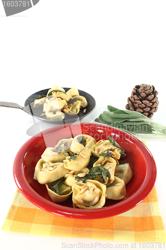 Image of  rocket-ricotta tortellini with sage butter