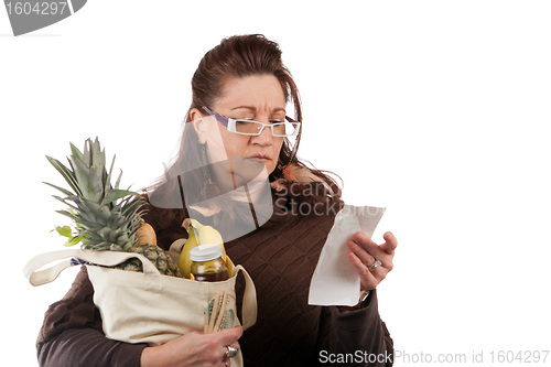 Image of Grocery Shopper Counting Costs