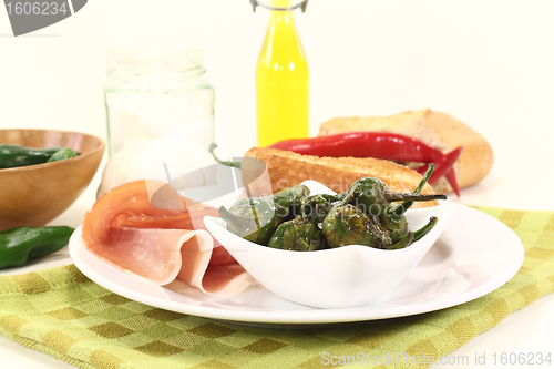 Image of Pimientos de padron with ham