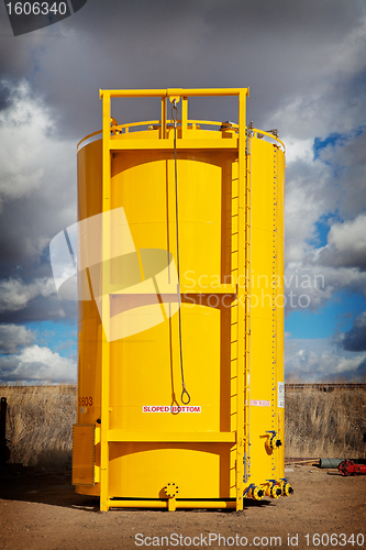 Image of Sloped Bottom Oil Storage Tank