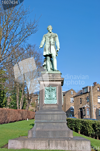 Image of Akroyd Statue