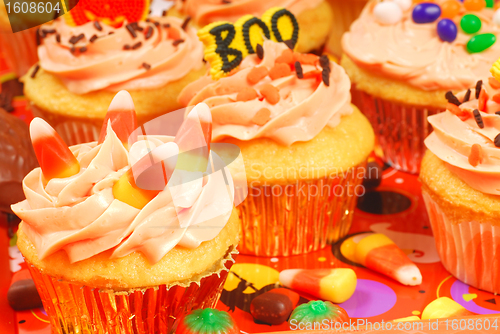 Image of Halloween cupcakes on a serving tray