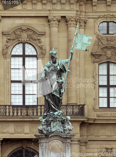 Image of statue and facade