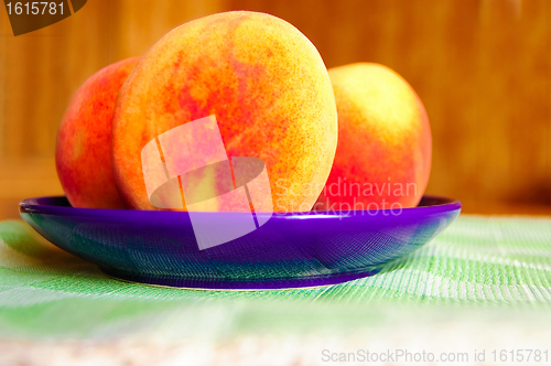 Image of Ripe peaches