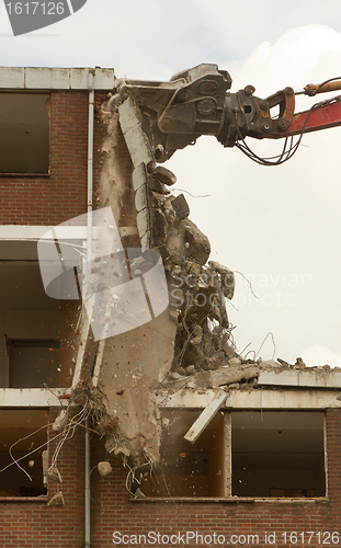 Image of Demolishing a block of flats