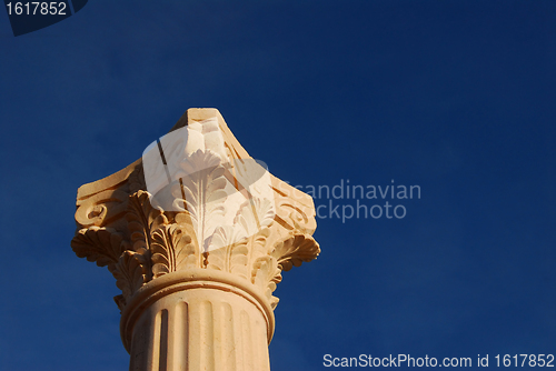 Image of column