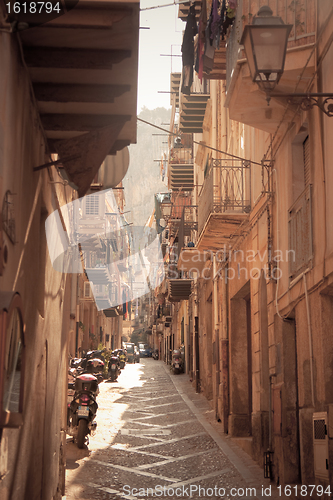 Image of historic sicilian architecture