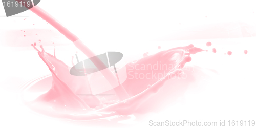 Image of strawberry milk splash