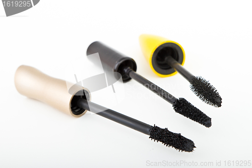 Image of mascara brushes