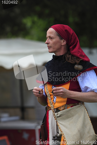 Image of Portrait of a female troubadour on stilts