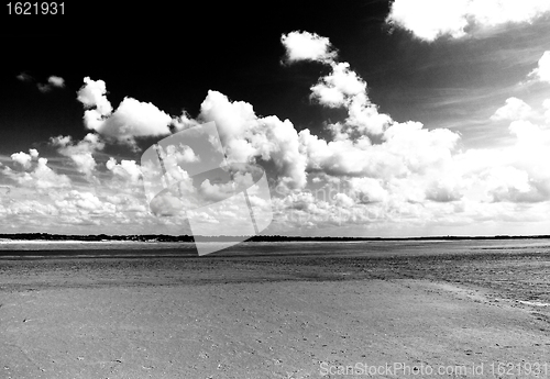 Image of seascape and beach at low tide on the coast of opal in France