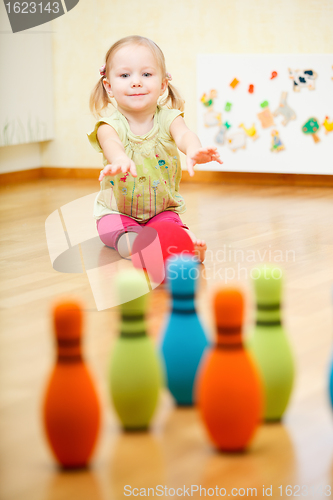 Image of Toddler girl playing