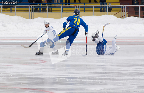 Image of Dynamo(white) vs Zorkij(blue)