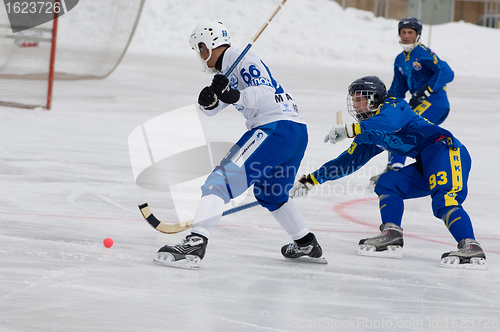 Image of Dynamo(white) vs Zorkij(blue)