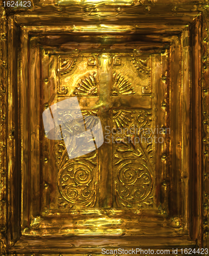 Image of golden crucifix 