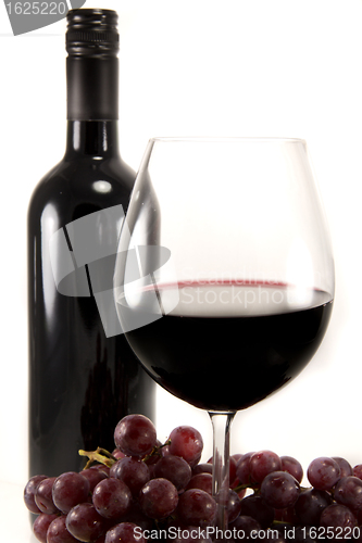 Image of Clean shot of red wine and grapes